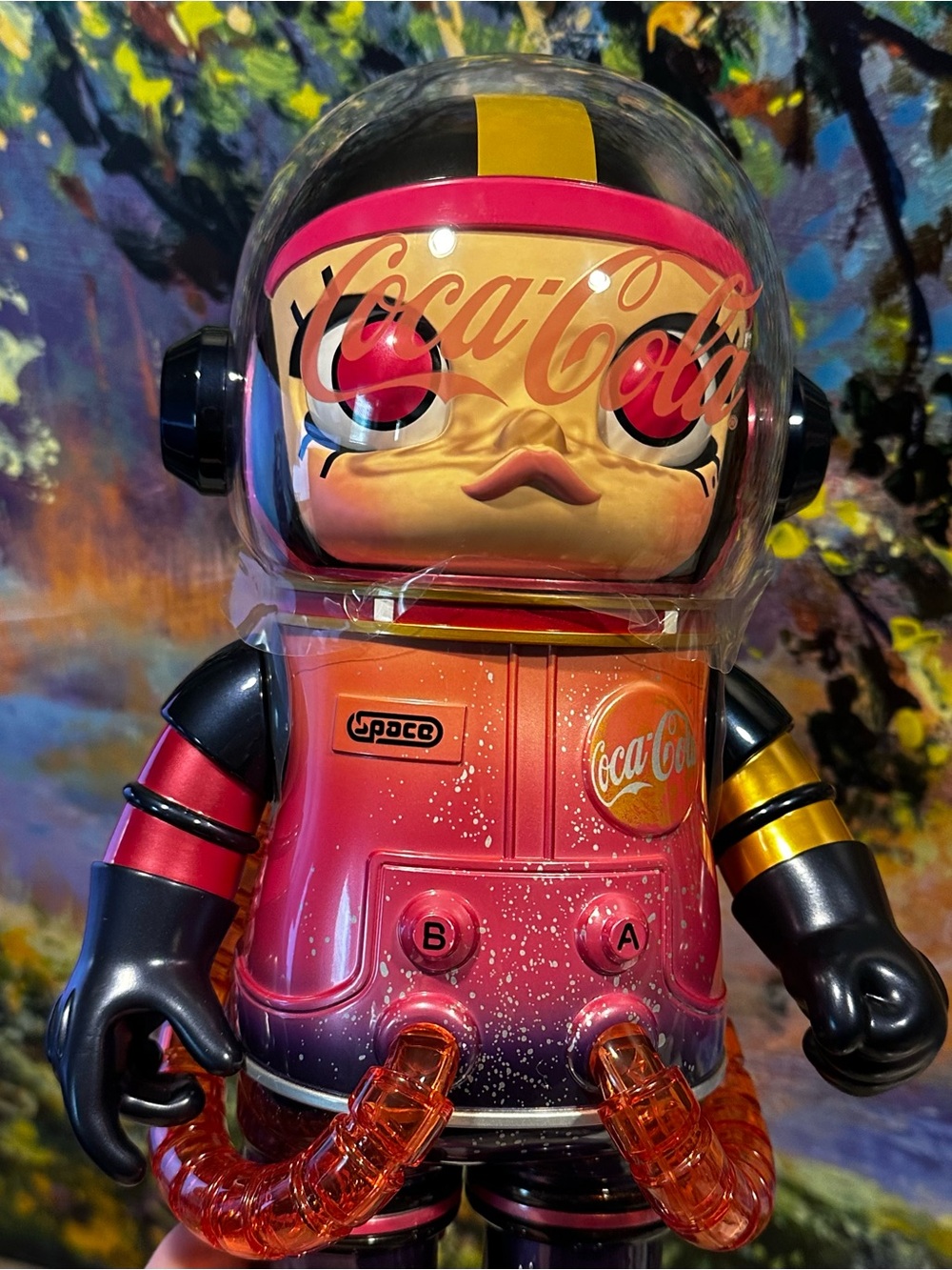MEGA SPACE MOLLY 400% COCA-COLA VERSION 1 (V1 ) COLLECTIBLE - Picture 4 of 15
